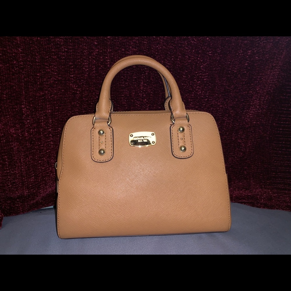 Michael Kors Purse - Picture 1 of 2